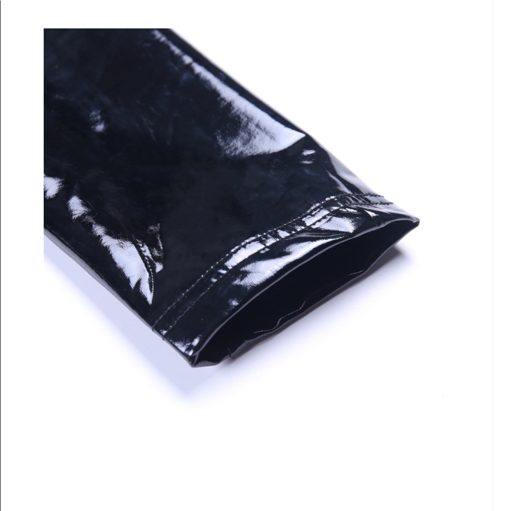 🎊SALE!! LAST 1 - FORM FITTING LATEX BODYSUIT - Picture 6 of 8